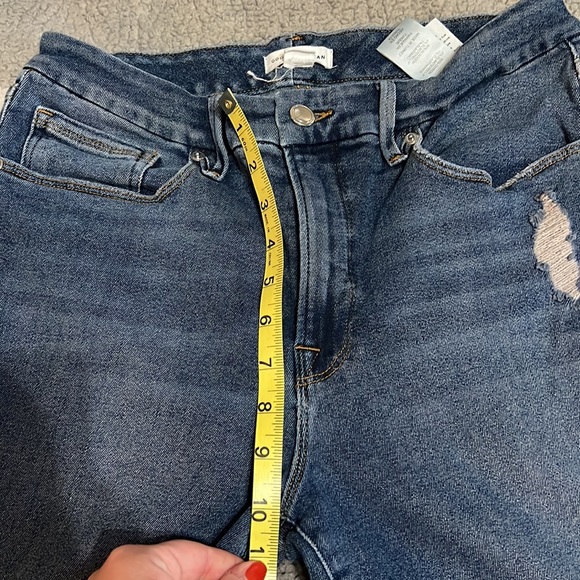 Good American Good Legs Crop - Picture 5 of 6